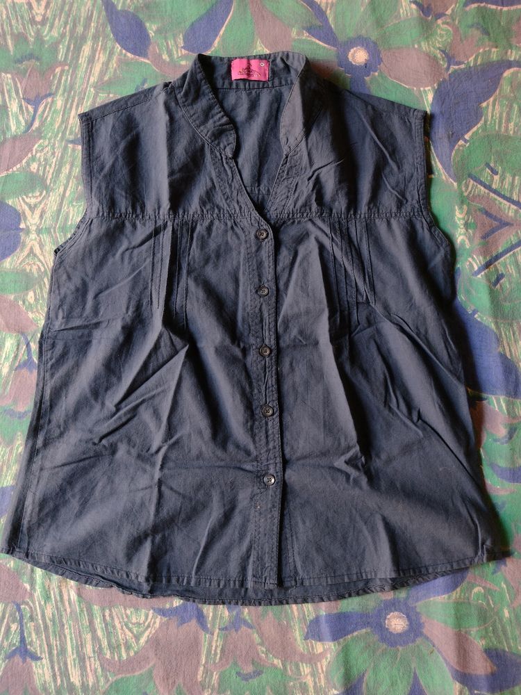 Blue Sleeveless Women&#39;s Top