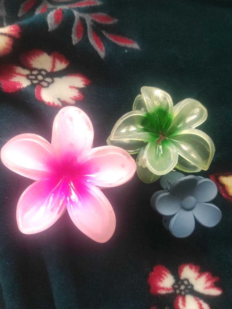 Flower Hair Claw Clips (Set of 3)