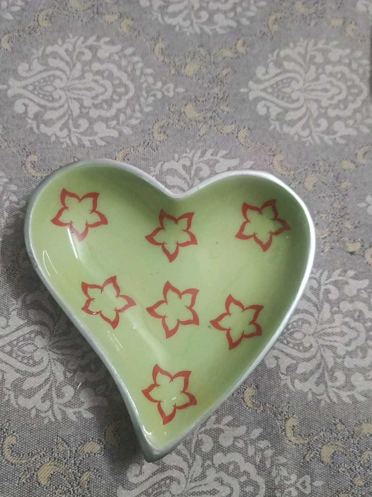Centre Table Heart Shaped Dish