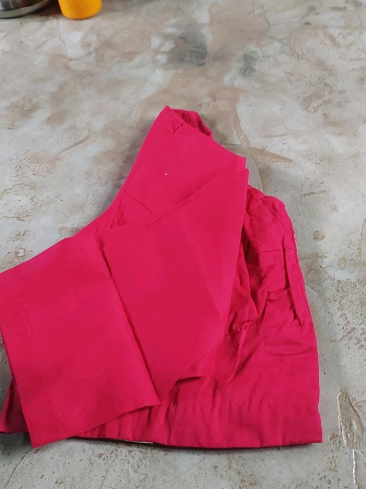 New E Quarter Sleeves Blouse