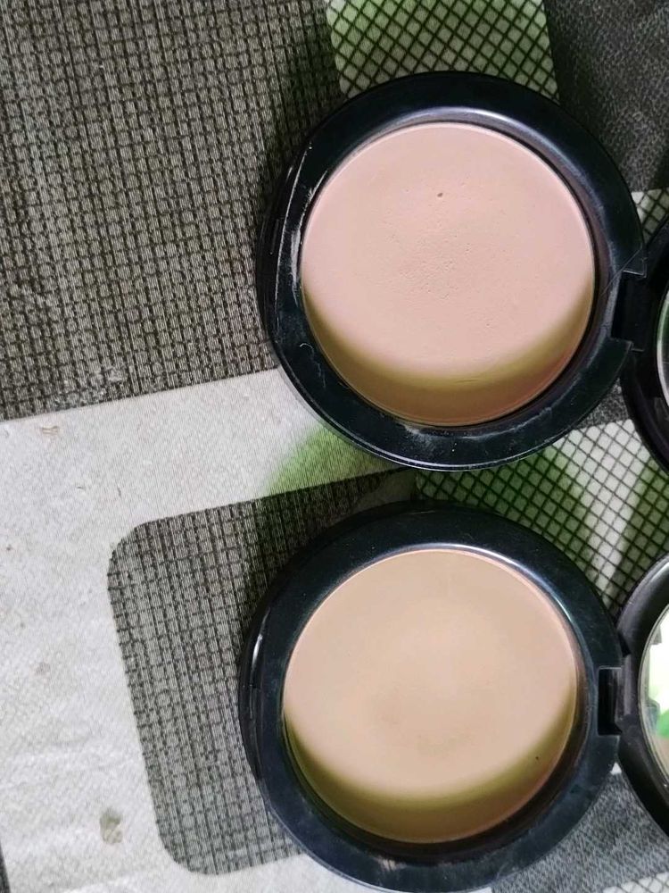 MAC Studio Fix Powder Plus Foundation