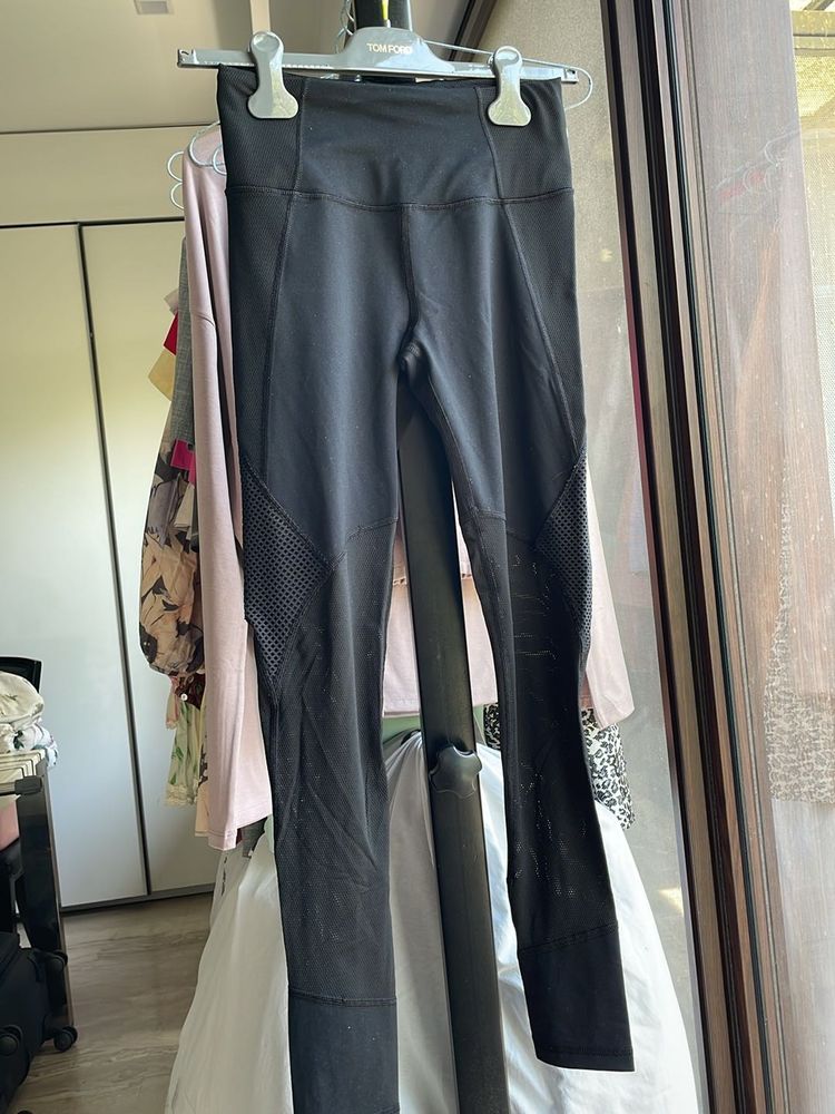 Victoria Secret Gym Tights