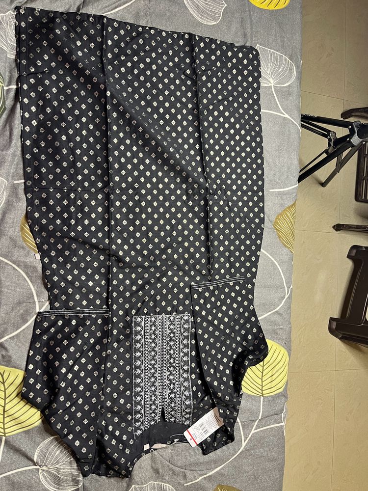Black Kurti