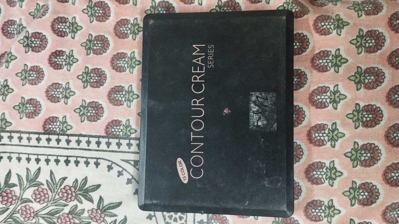 Contour Concealer Pallette