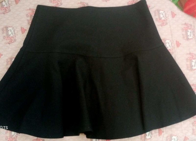 Cute Black Skirt
