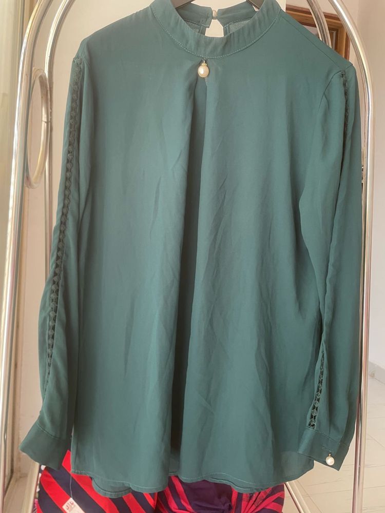 Elegant Green top
