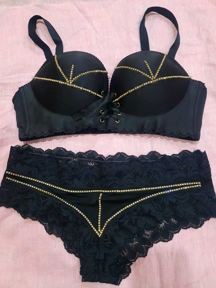 Black Lace Lingerie Set