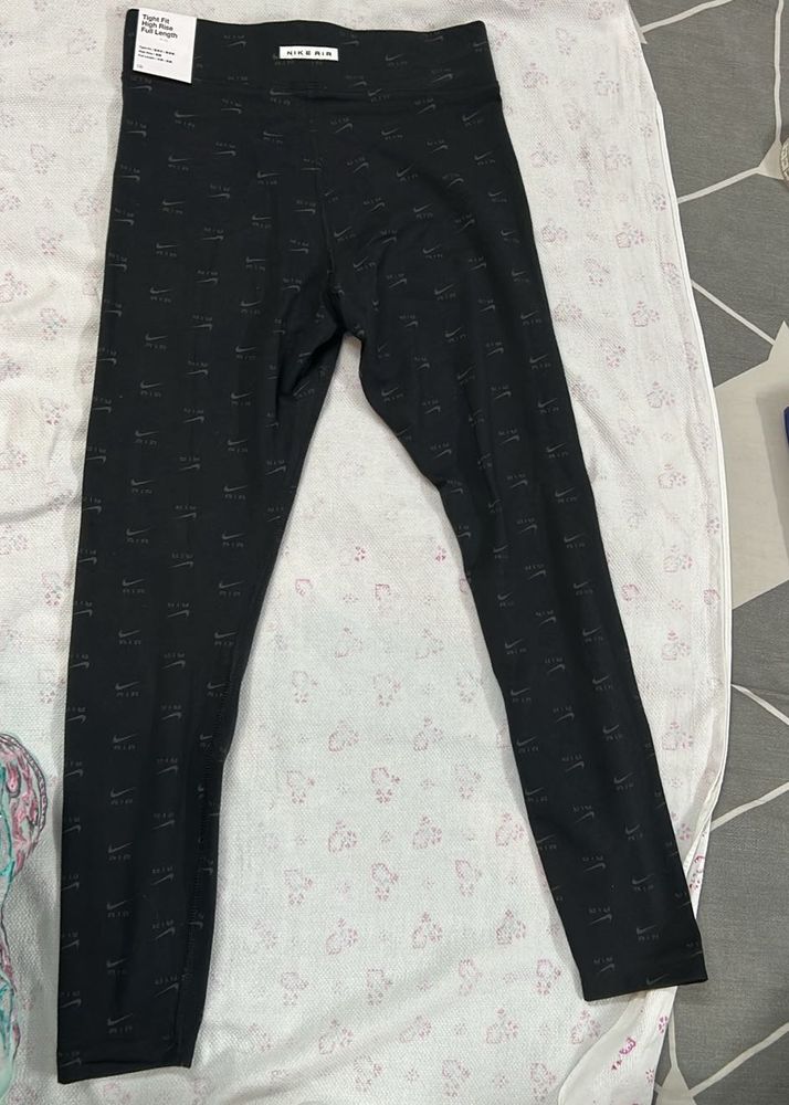 NEW Nike All-Over Print Tights
