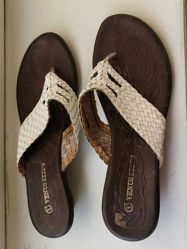 Venus Steps Women Brown Heel Sandal