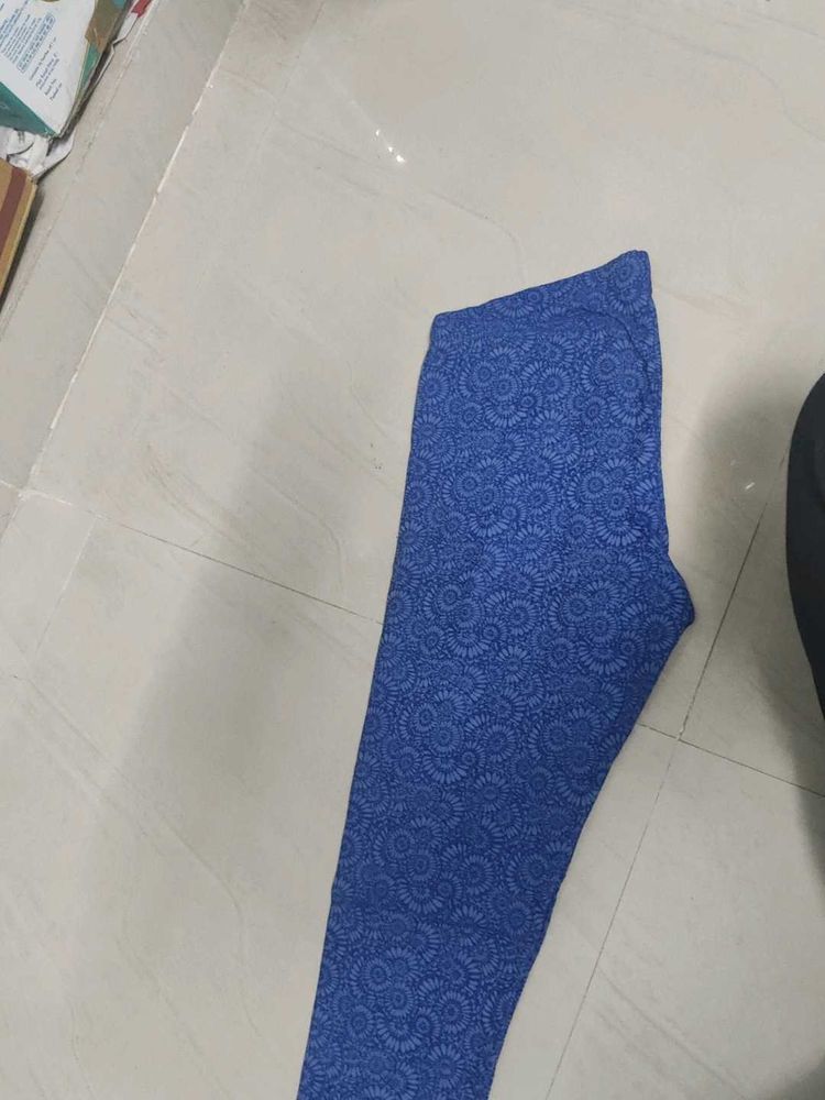 Blue Floral Leggings