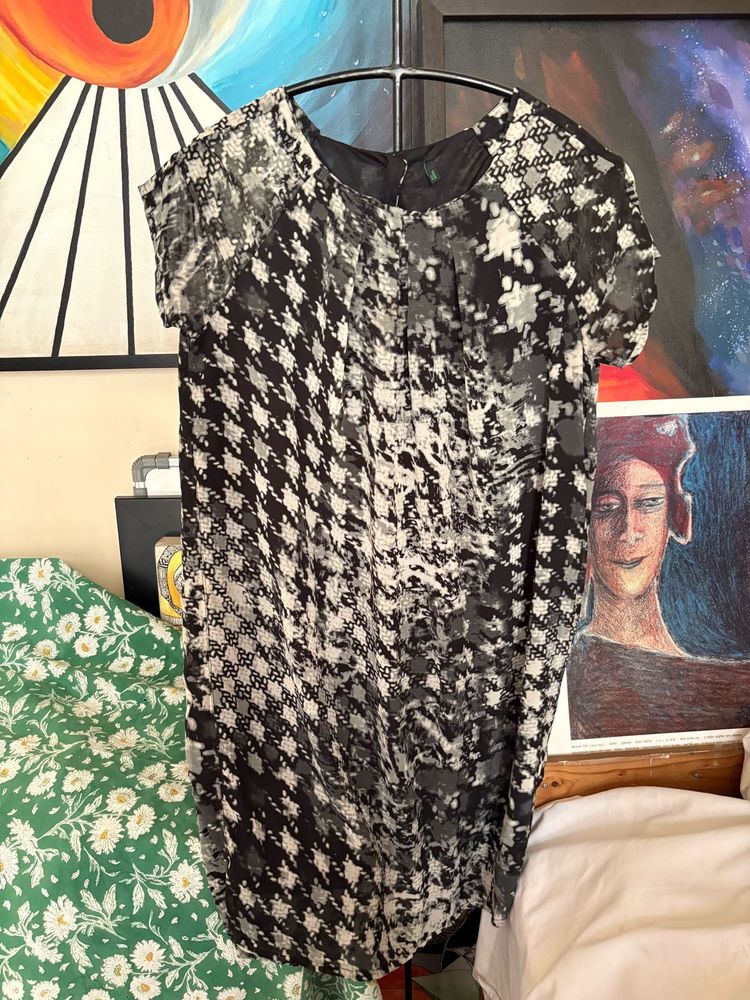 Benetton Abstract Print Shift Dress