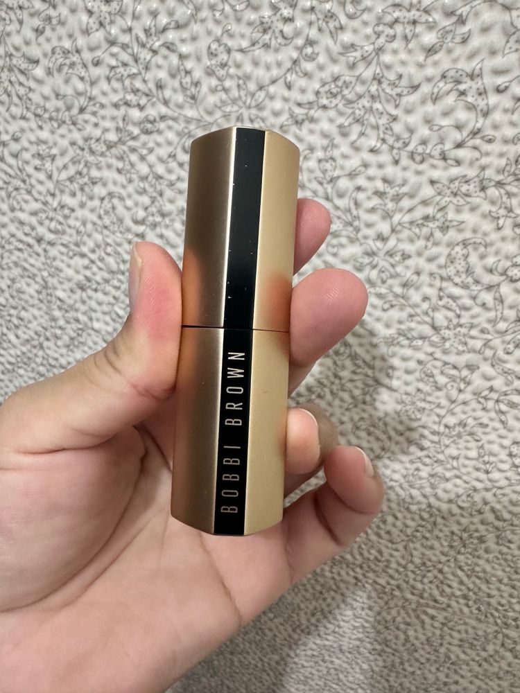 Bobbi Brown Lipstick