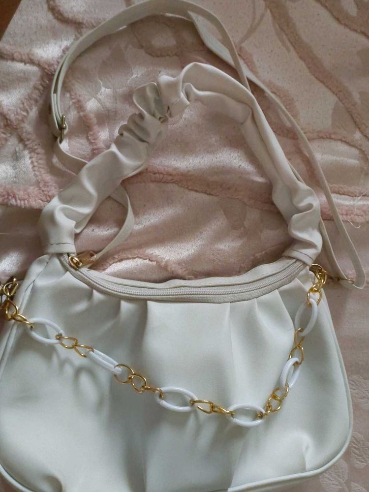 White Chain Shoulder Bag