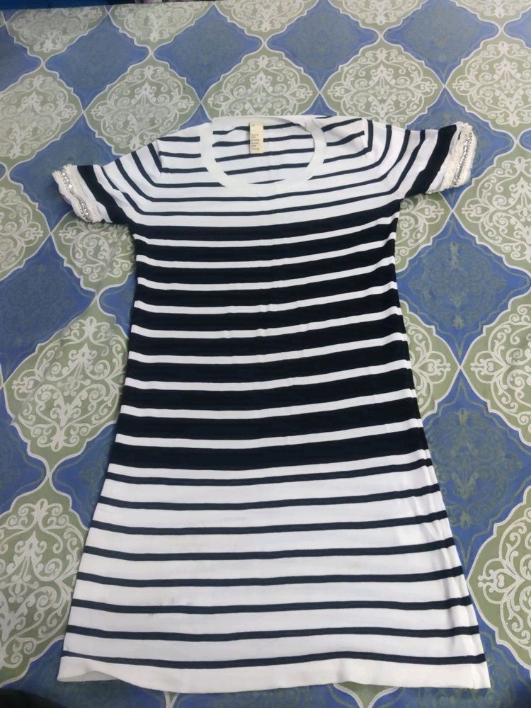 Single Piece Top With Brand New Condition