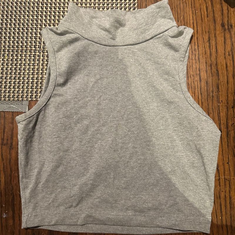 Gray Mock Neck Sleeveless Top