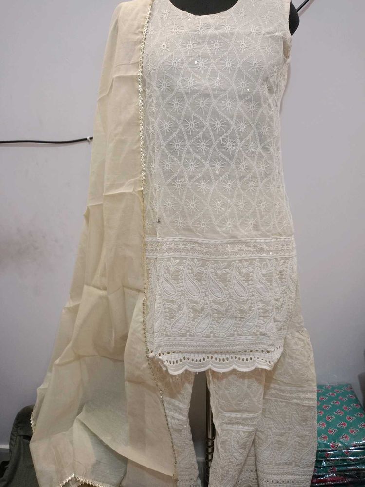 Women Kurta With Sharara And Dupatta