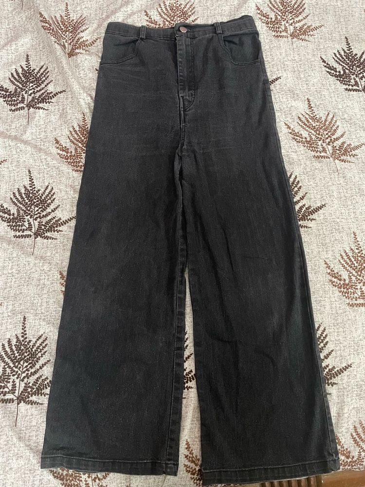 Baggy Black Jeans