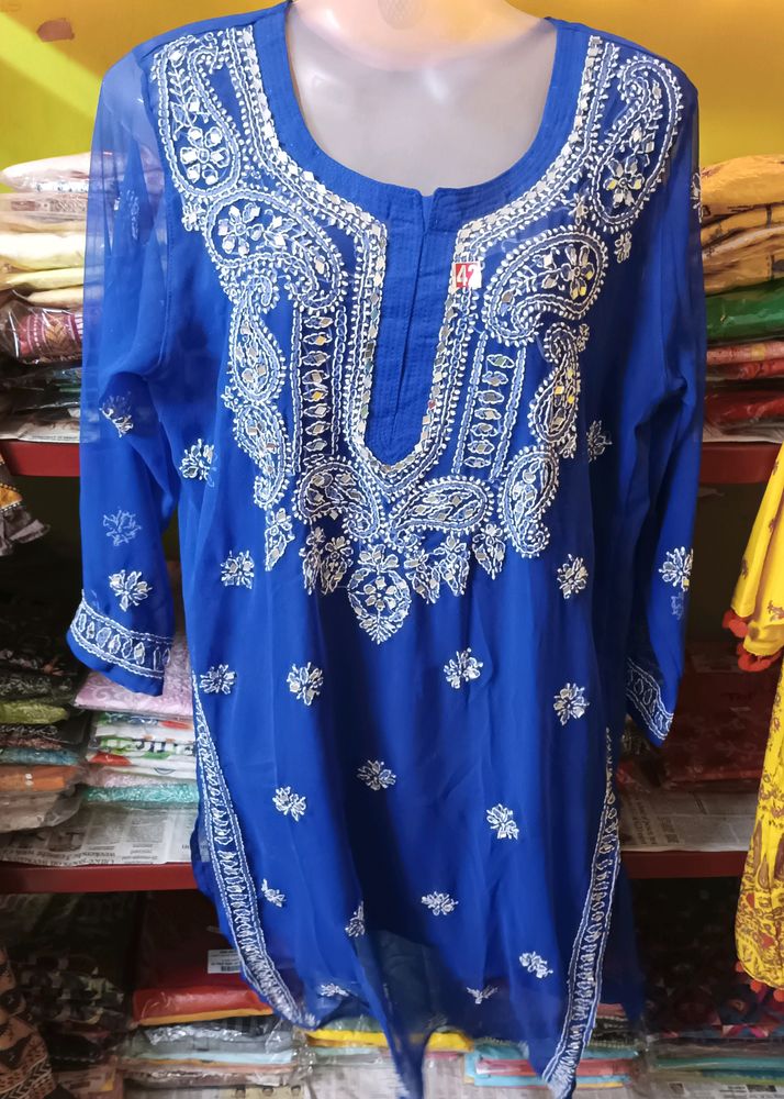 Chikankari Kurti Set With Inner