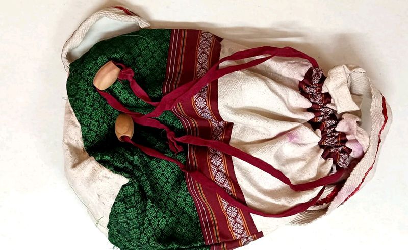 Batua Style Side Bag