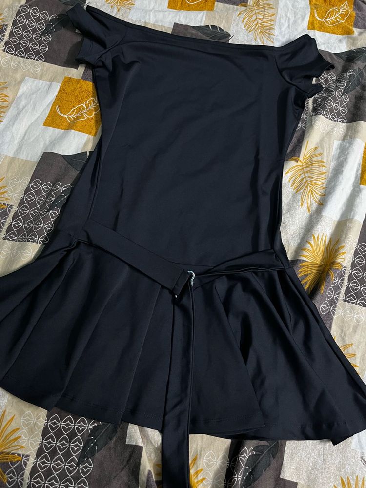 black short offshoulder party wear dress