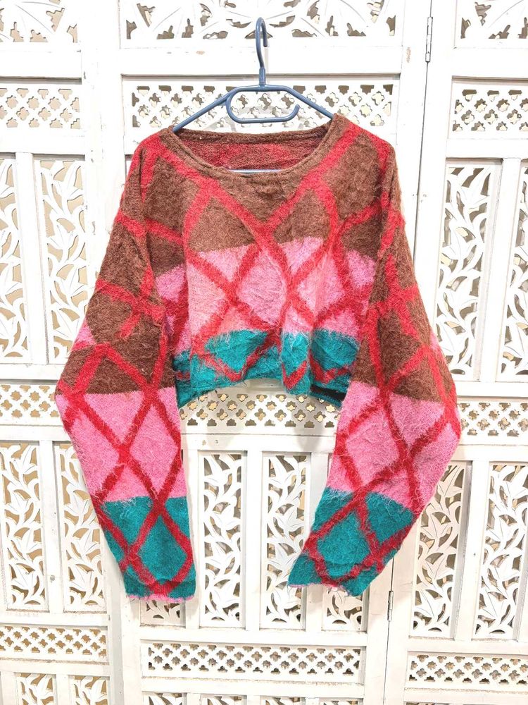 Colorful Cropped Sweater ()