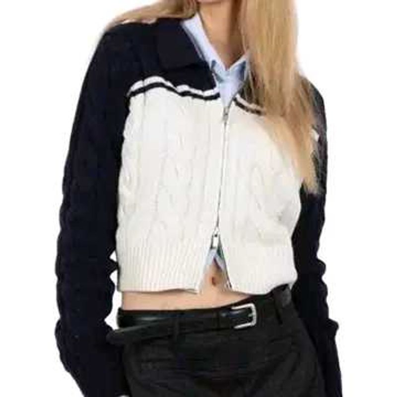 Stylish Cropped Knit Zip-Up