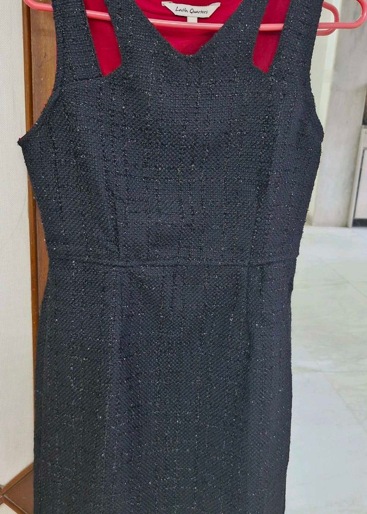 Latin Quaters Black Dress with Cutout Shoulders