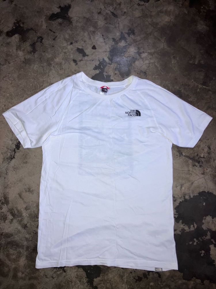 THE NORTH FACE T-SHIRT