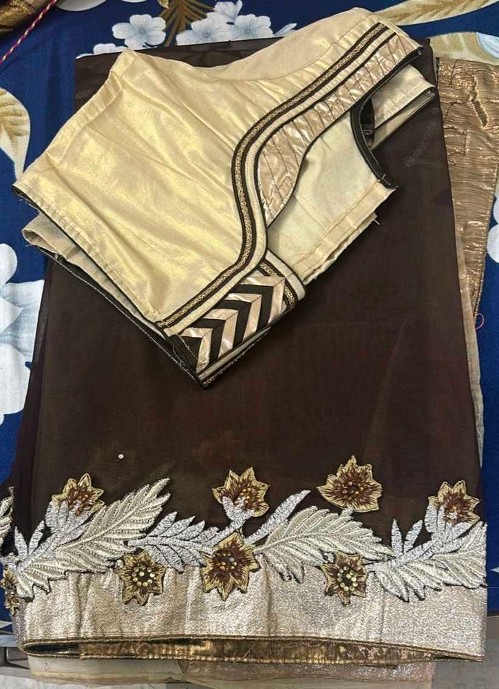 Saree With Designer Blouse