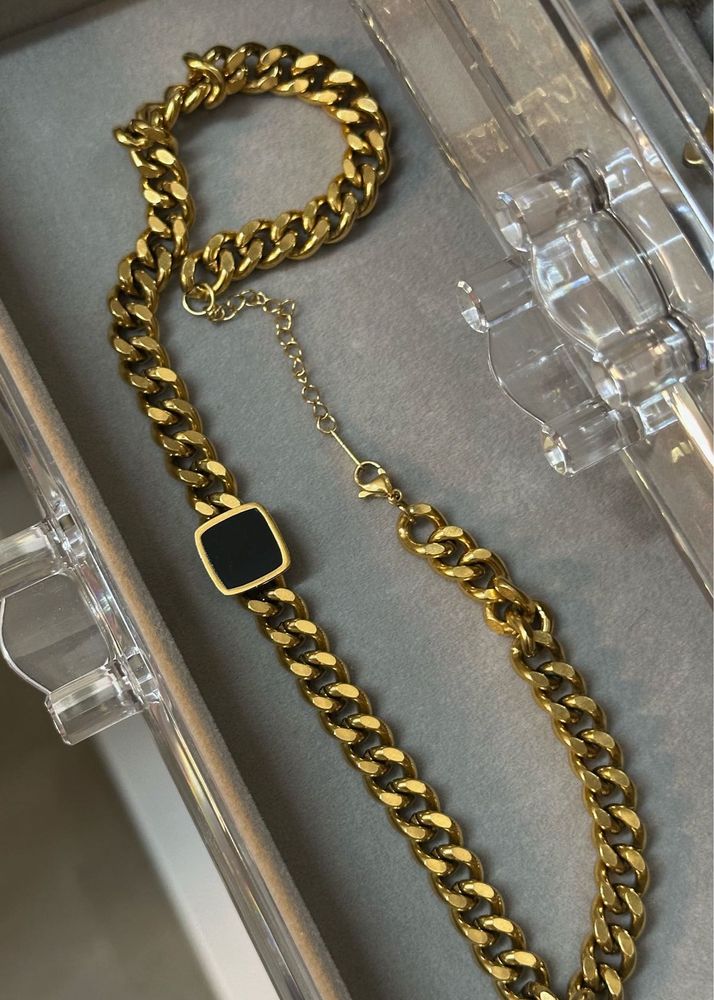 Gold black stone chunky Chain Necklace