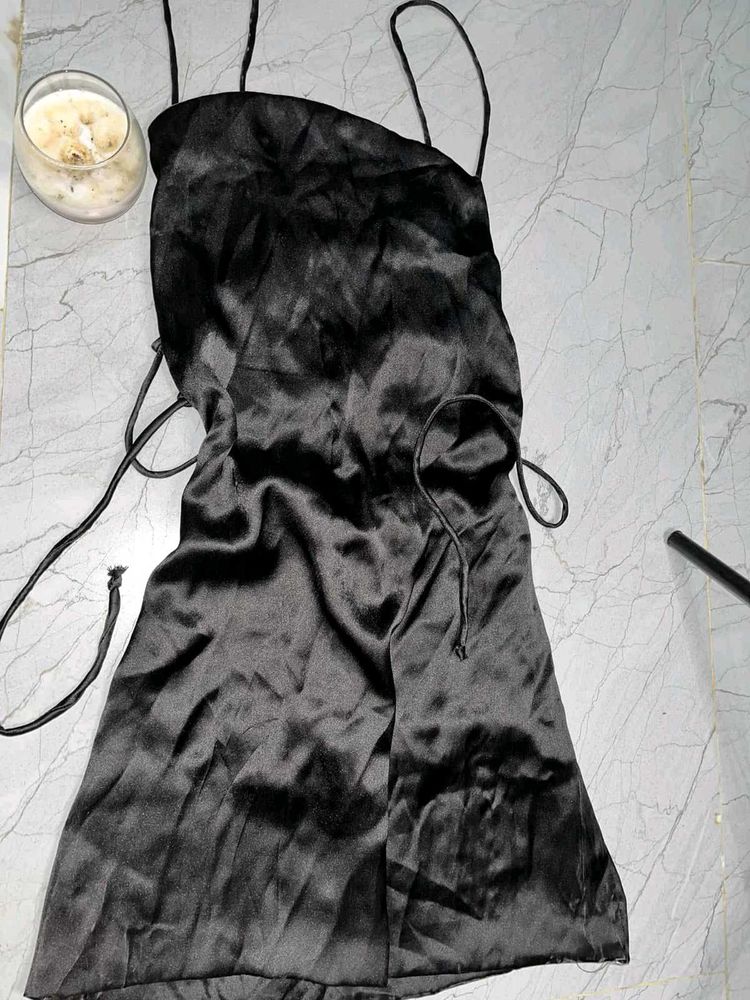 Black Backless &amp; Sleevless Short Dress