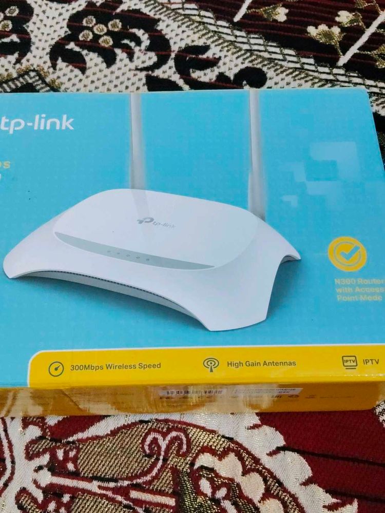 TP-Link Router - 300Mbps Wireless