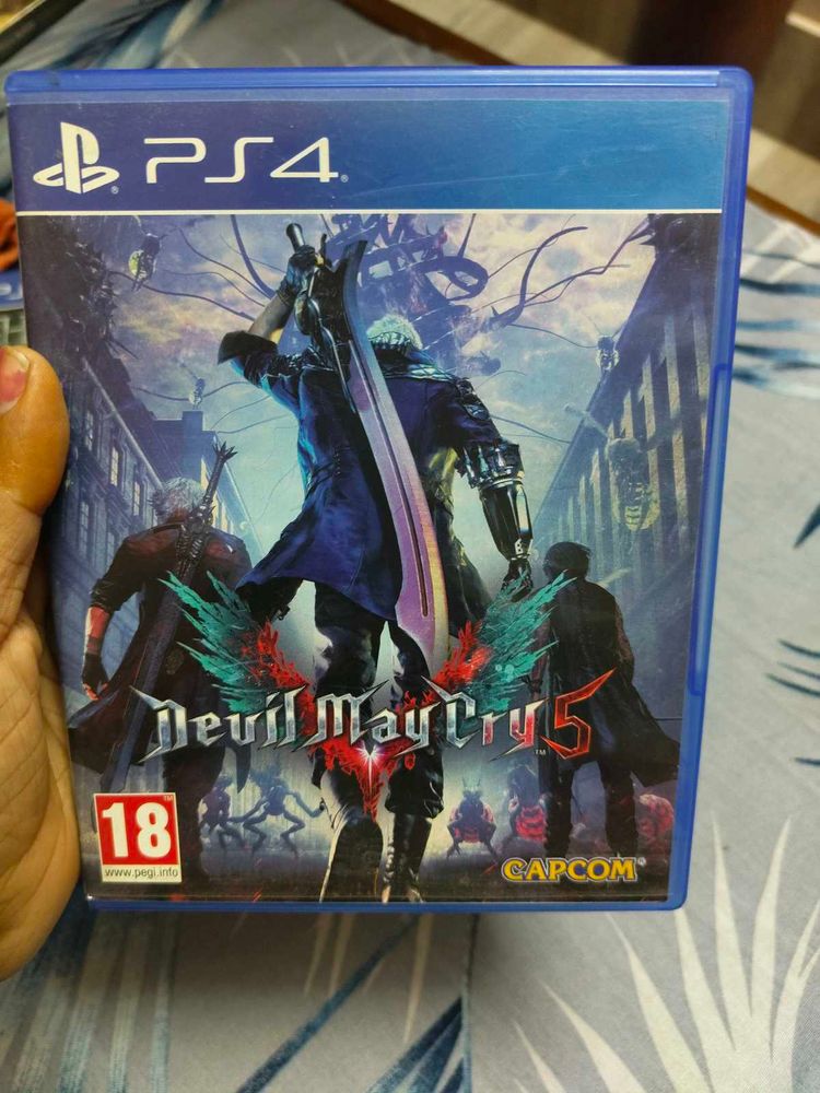 Devil Marycry5 nd Battlefield 1 PS4 games disc