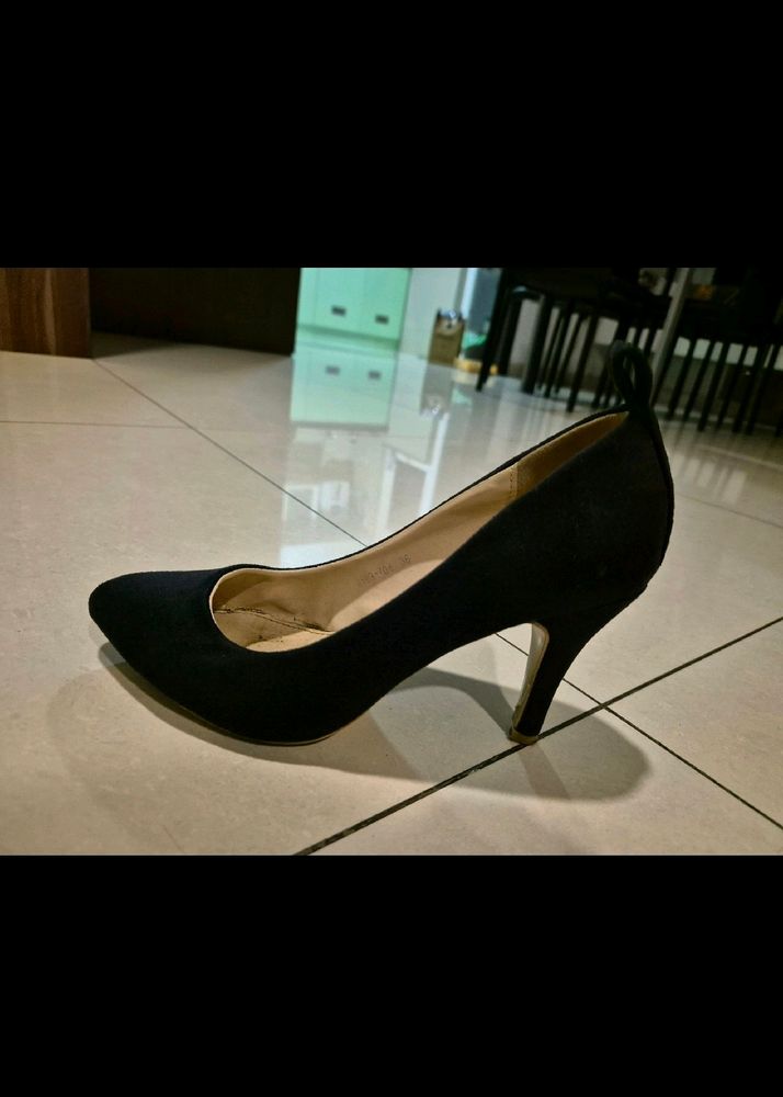 PRICE DROP On Dressberry Heels