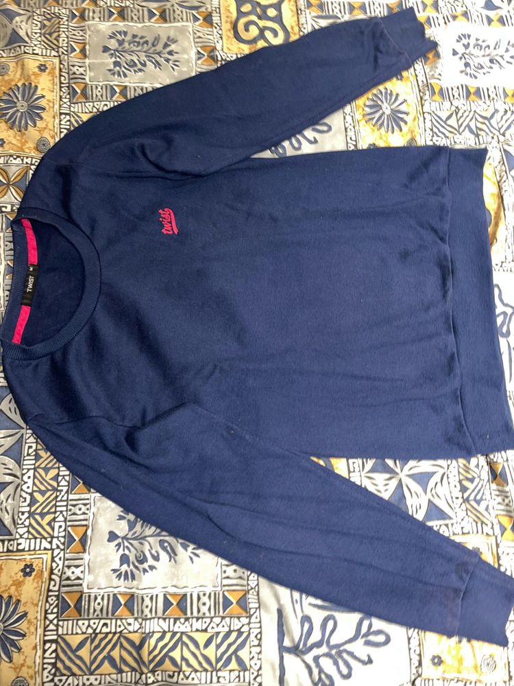 Navy Blue Pullover Sweatshirt