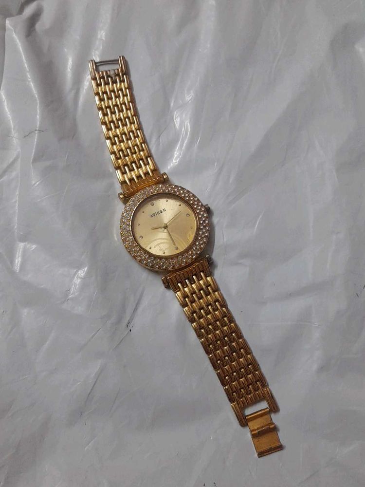 Elegant Gold Watch