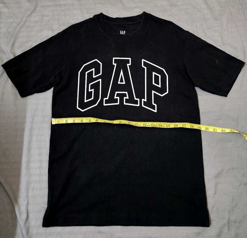 GAP Black Tshirt🇨🇳