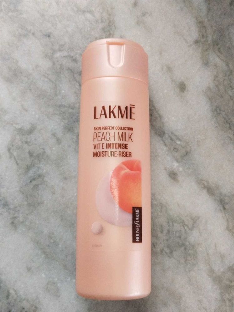 Lakme Peach Milk Moisturizer