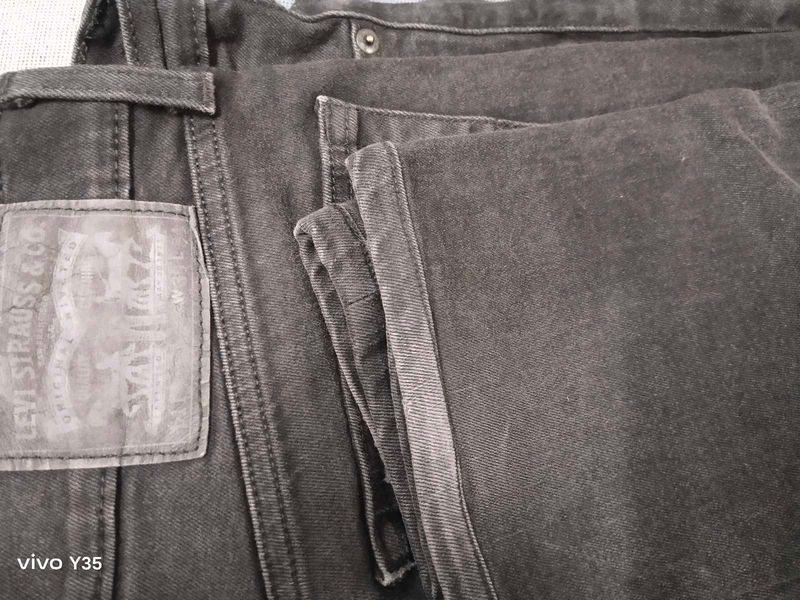 Levi&#39;s Black Jeans