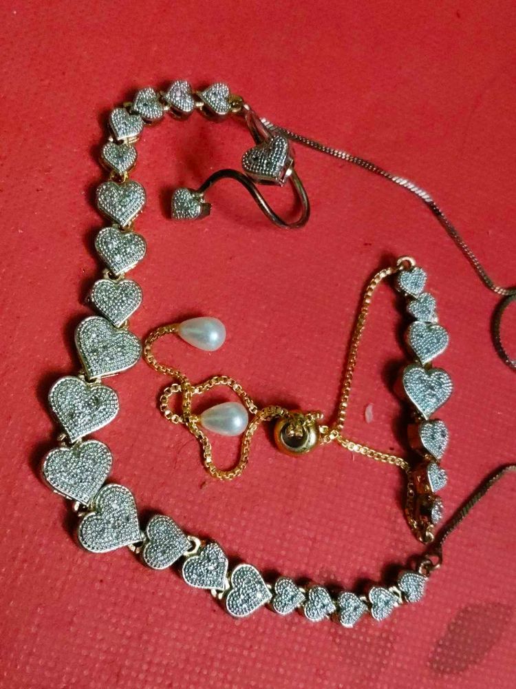 Neckpiece With Braslet And Ring