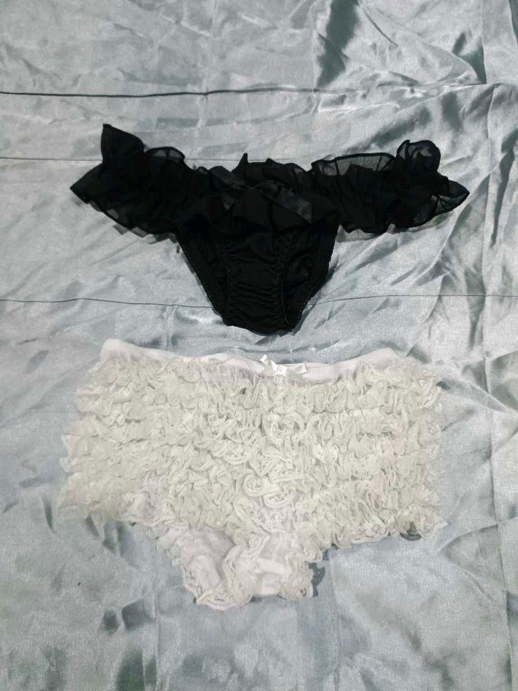 Cute Ruffled Panties Set