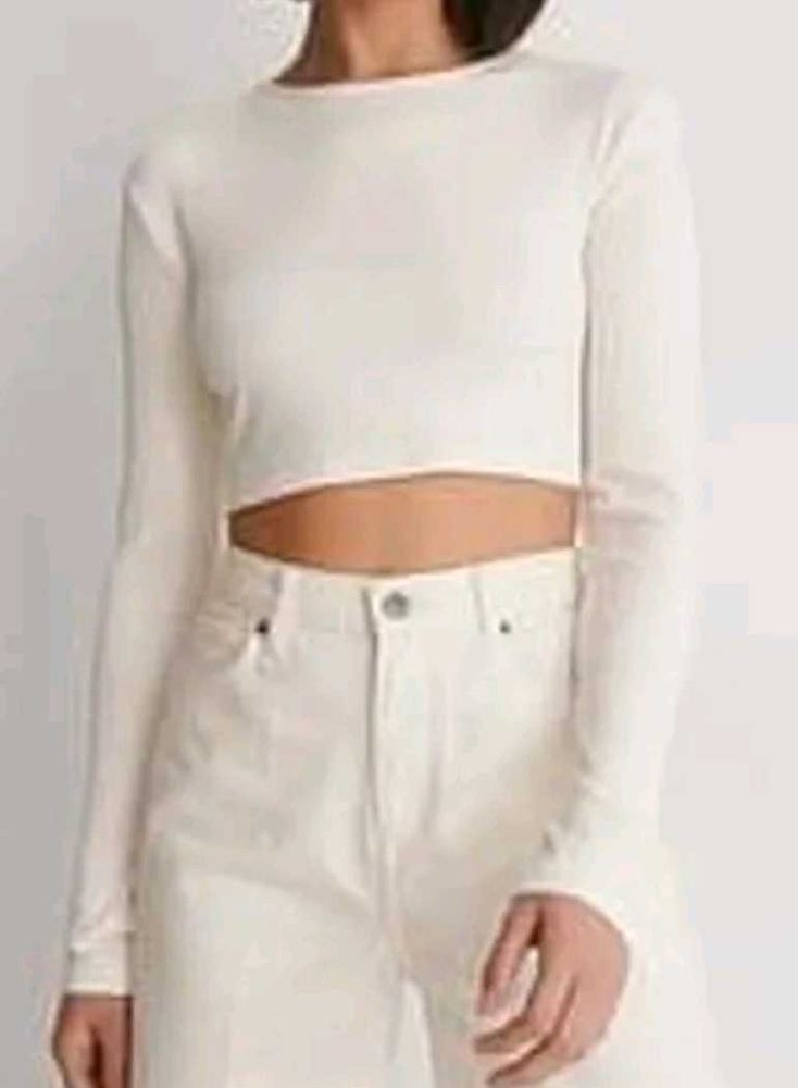 Beautiful Open Back White Crop Top 🤍