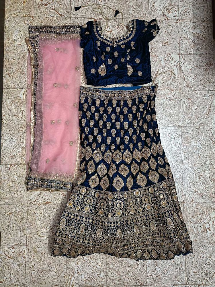 wedding gown/ with pink dupa