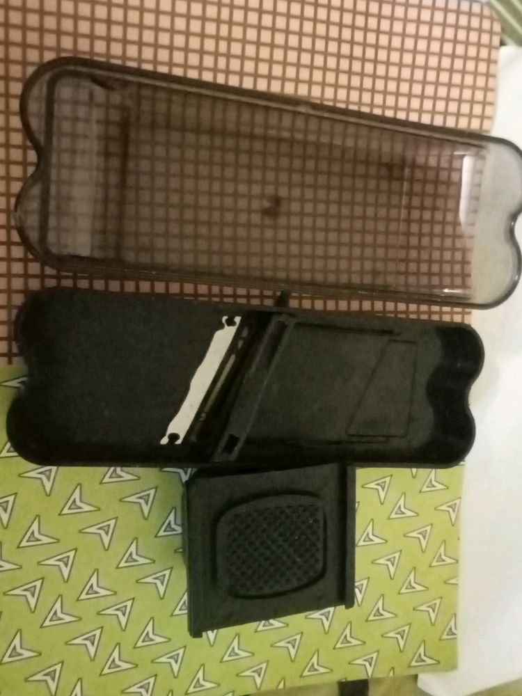 Dry Nuts Grater