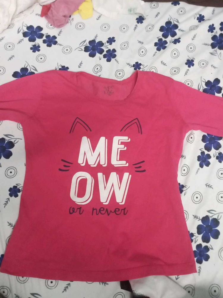 Cute Meow Graphic Tee