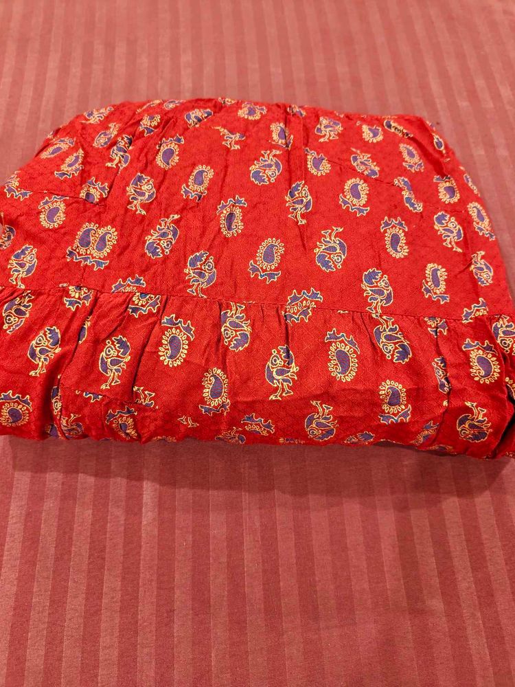 Women&#39;s RED skirt