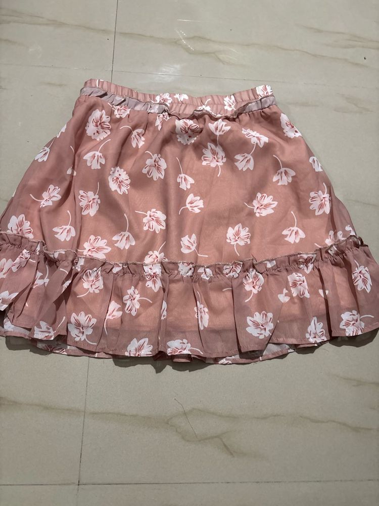 Floral Print Ruffle Mini Skirt
