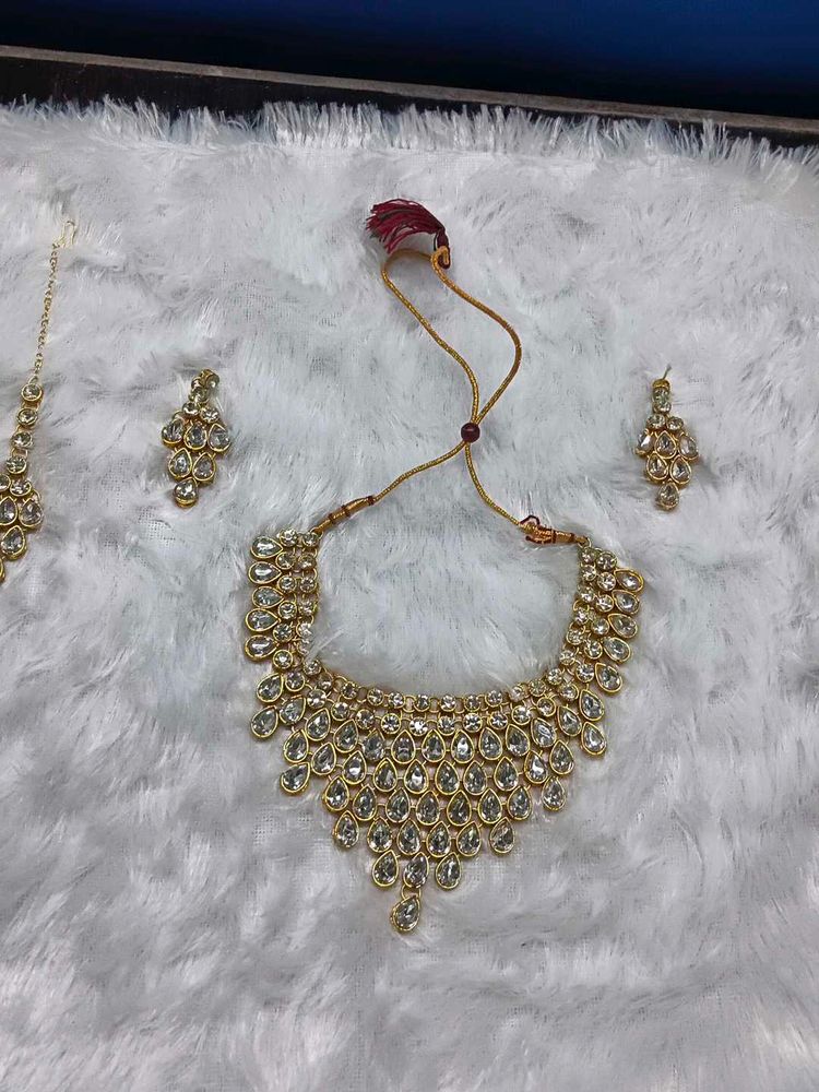 Neckles