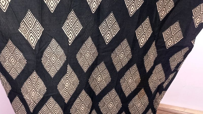 Black &amp; Beige Diamond Print Fabric