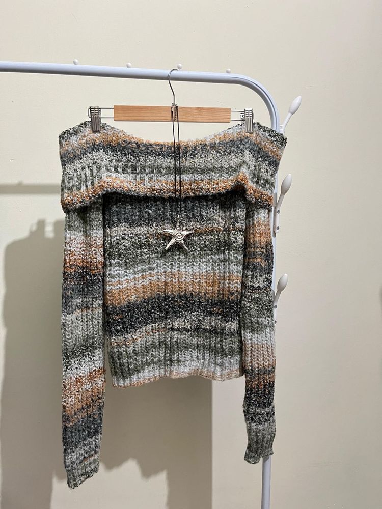 Chic Off-Shoulder Blue Knit Sweater